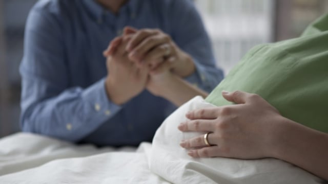 Persiapan Mental Ayah Menjelang Istri Melahirkan: Jangan Panik!