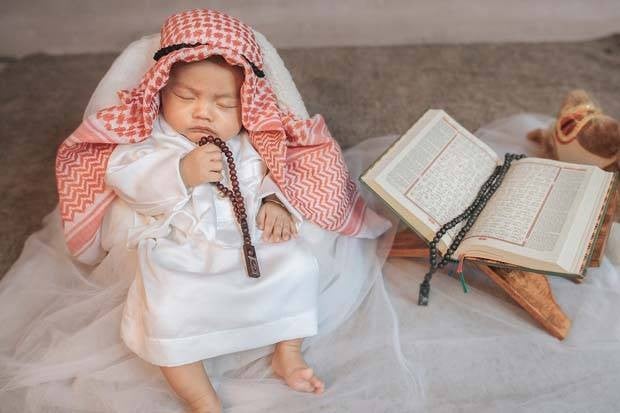 Inspirasi Nama Bayi Laki-Laki Islami Modern 3 Kata dan Artinya