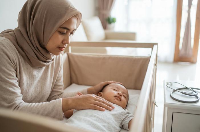 Cara Mengatasi Bayi Kembung dan Kolik di Malam Hari Menggunakan Pijat ILU